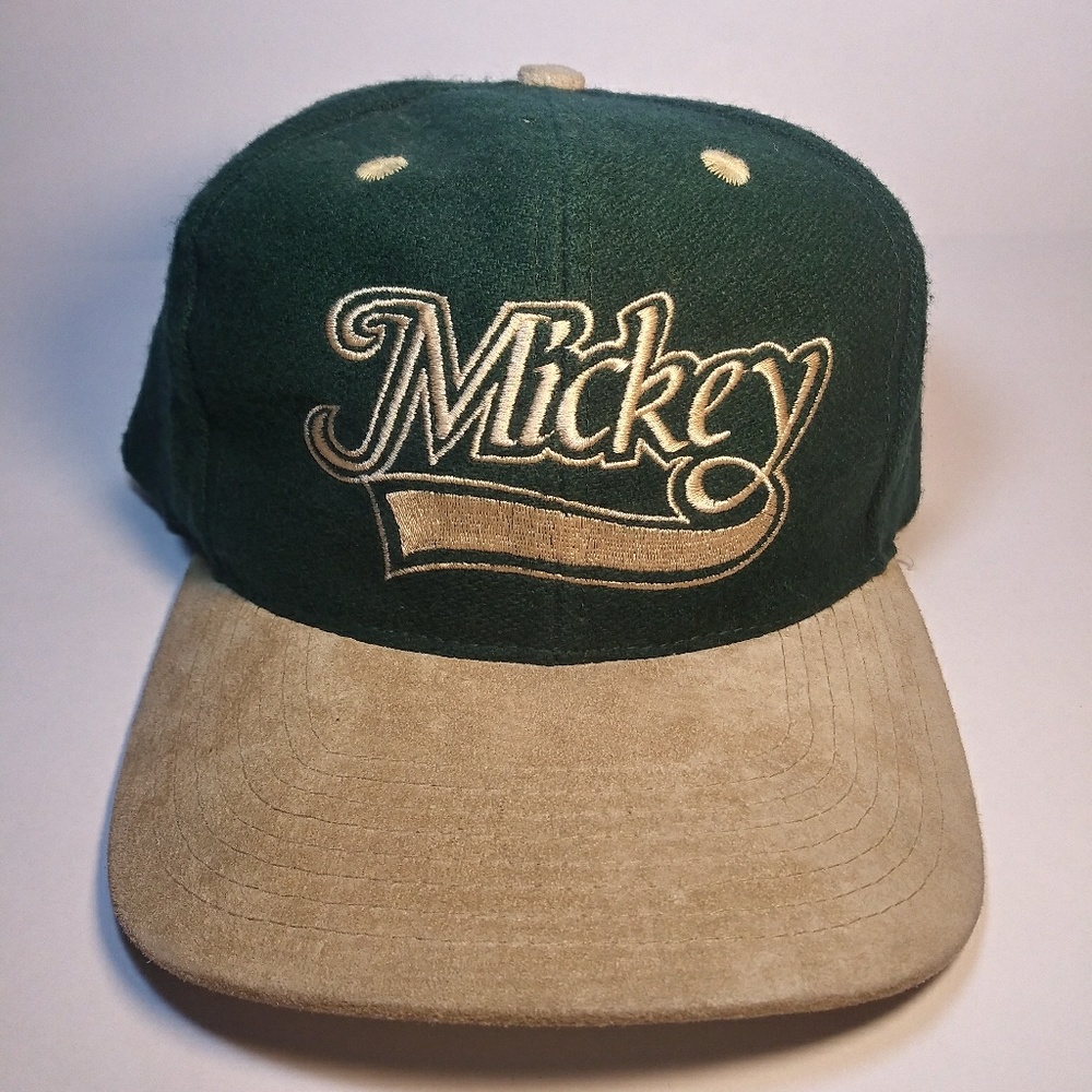 Vintage 90's Mickey Mouse Script Style Snapback 🐁